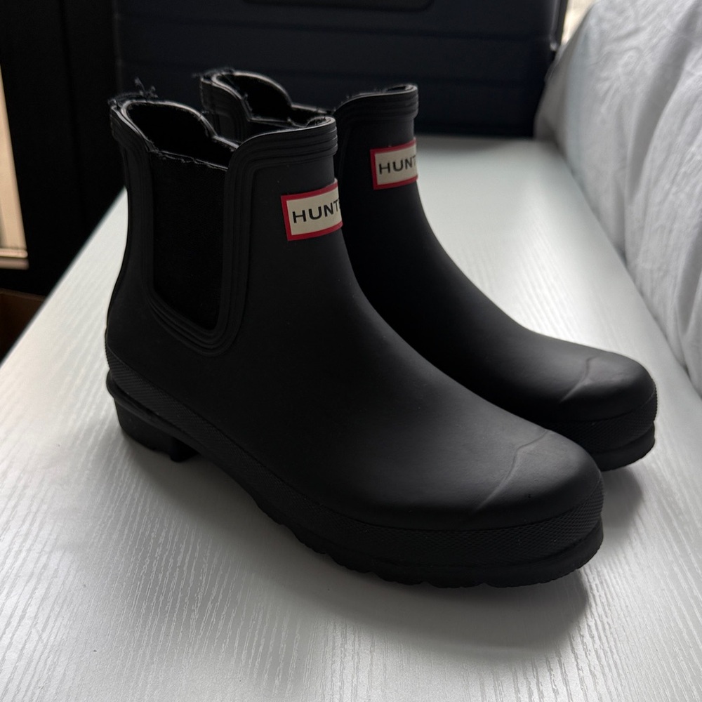 Hunter Black Chelsea Short Rain Boots